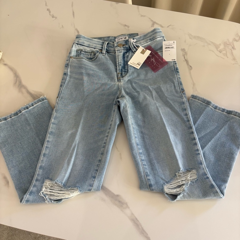 Good American - DOLLY JOLEANS PETITE STRAIGHT JEANS - Picture 4 of 8